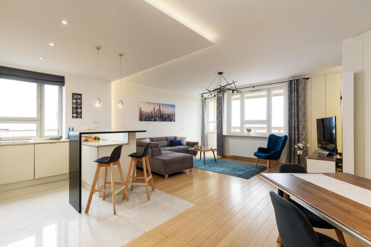 Apartment Slominskiego 5 II With Balcony By Noclegi Renters Варшава Екстериор снимка