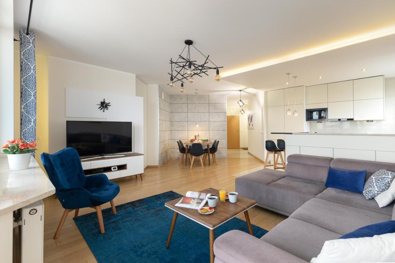 Apartment Slominskiego 5 II With Balcony By Noclegi Renters Варшава Екстериор снимка